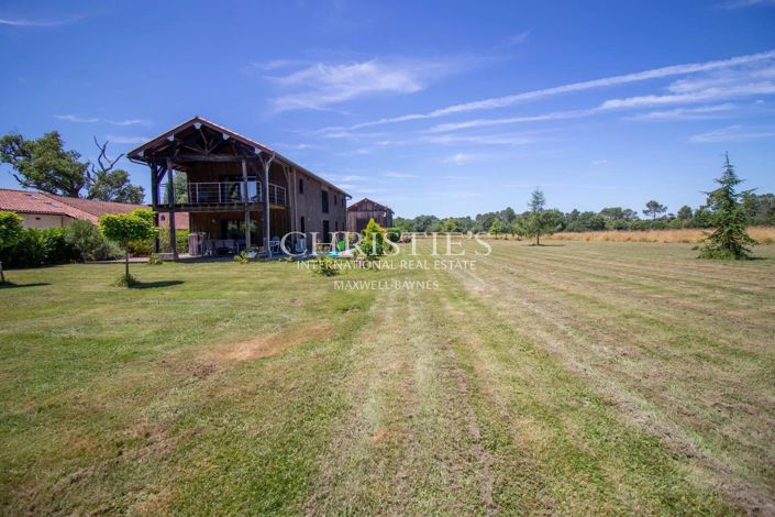 Image No.21-3 Bed House for sale