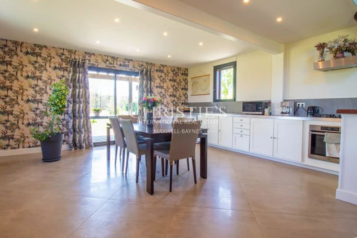 Image No.9-3 Bed House for sale