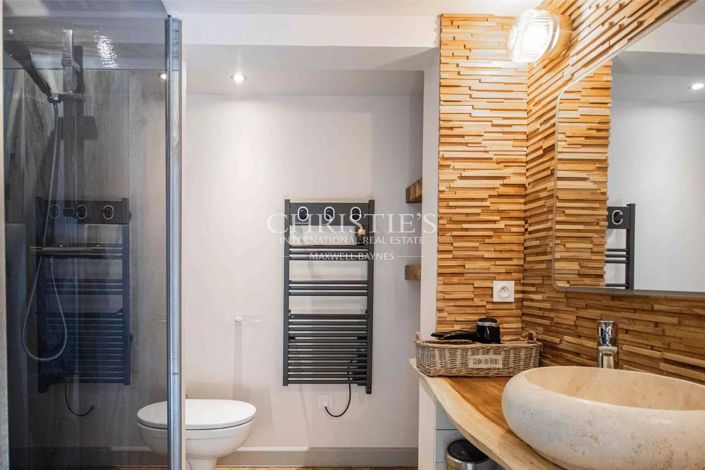 Image No.13-14 Bed House for sale