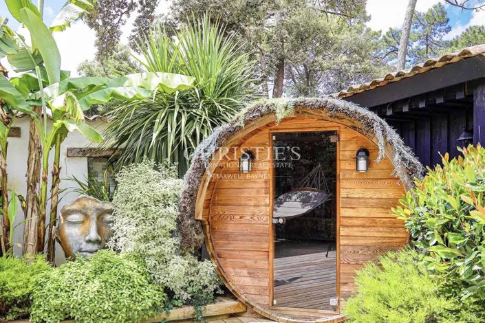 Image No.8-14 Bed House for sale