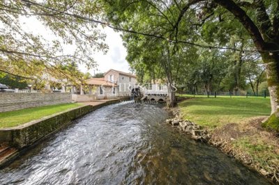 1 - Angoulême, Maison