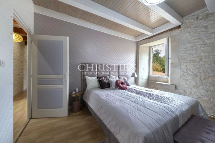 Image No.29-House for sale