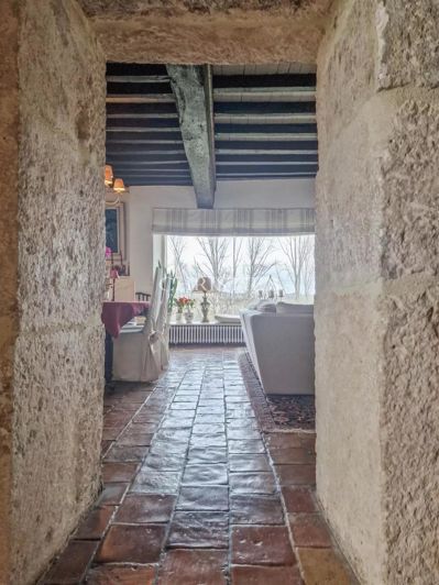 Image No.12-5 Bed House for sale