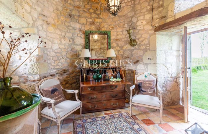 Image No.16-5 Bed House for sale