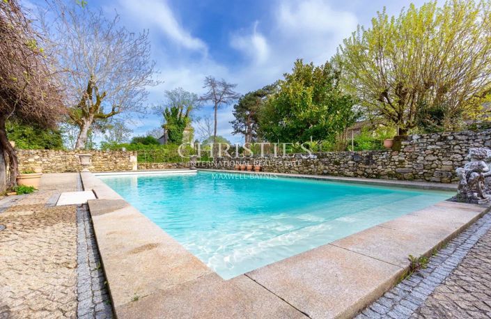 Image No.3-5 Bed House for sale