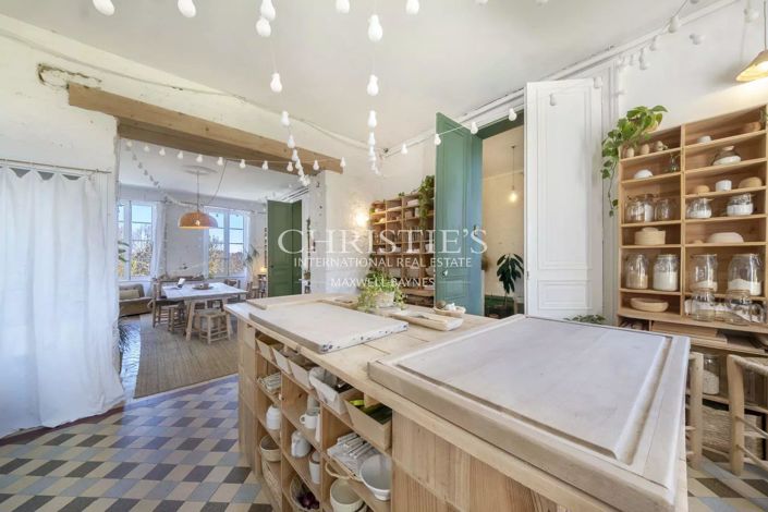 Image No.11-8 Bed House for sale