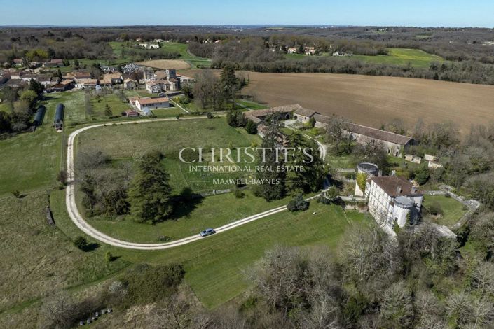 Image No.42-8 Bed House for sale