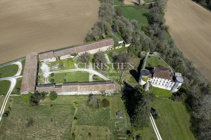 Image No.44-8 Bed House for sale