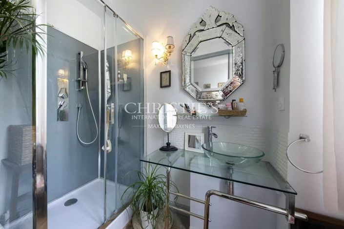 Image No.21-9 Bed House for sale