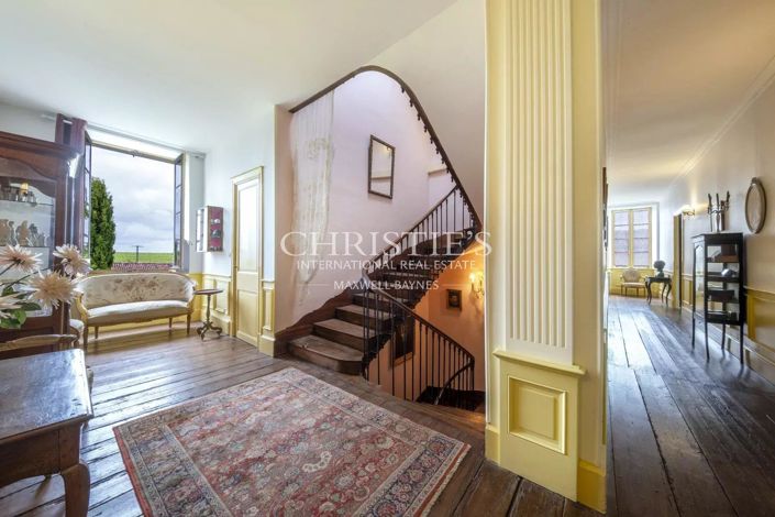 Image No.22-9 Bed House for sale