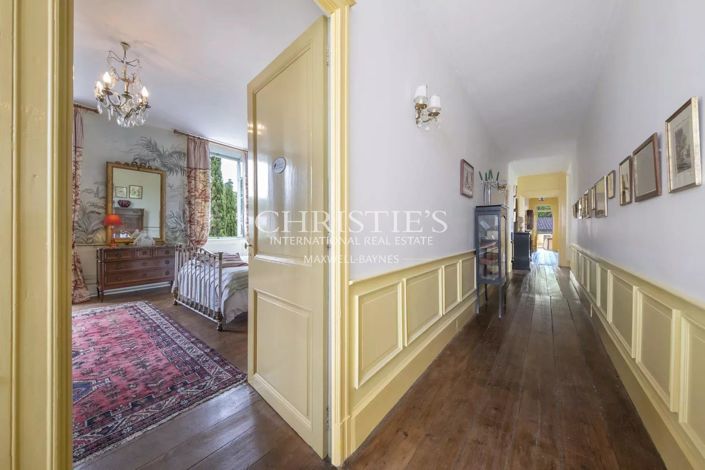 Image No.24-9 Bed House for sale