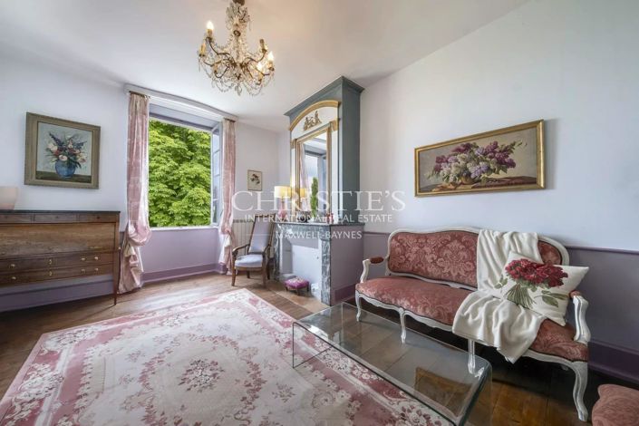 Image No.27-9 Bed House for sale