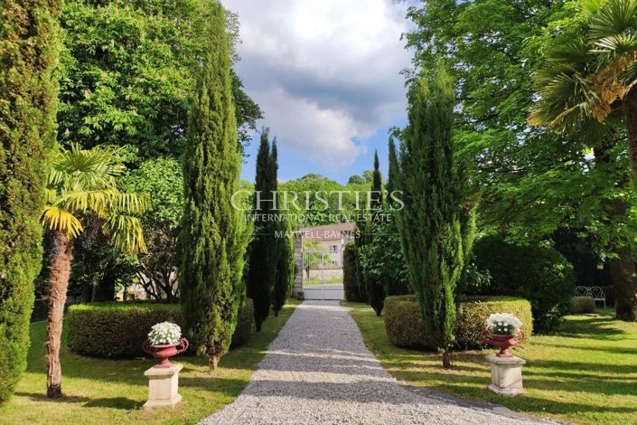 Image No.4-9 Bed House for sale