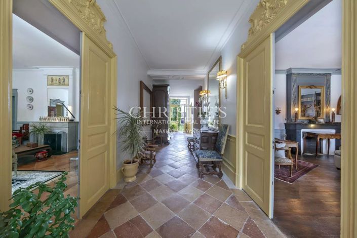 Image No.8-9 Bed House for sale