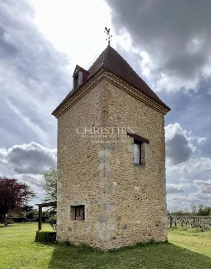 Image No.14-13 Bed House for sale