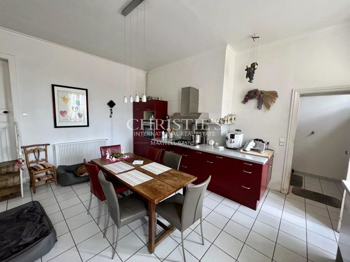 Image No.8-13 Bed House for sale