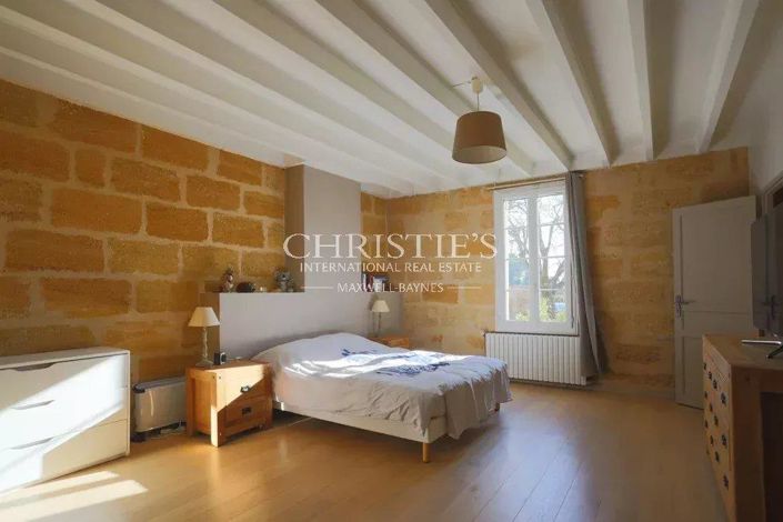 Image No.10-7 Bed House for sale