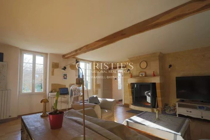 Image No.6-7 Bed House for sale