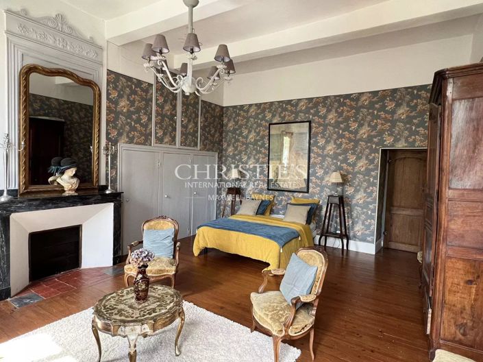 Image No.10-5 Bed House for sale