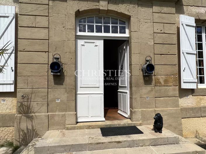 Image No.2-5 Bed House for sale