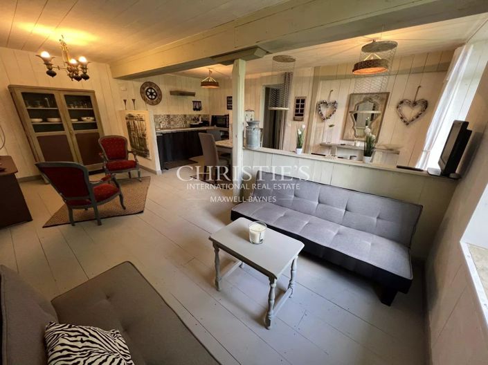 Image No.20-5 Bed House for sale