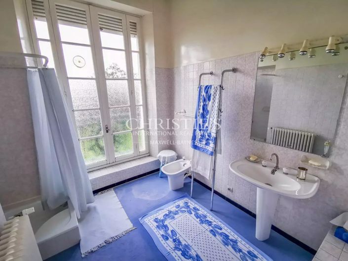 Image No.15-4 Bed House for sale