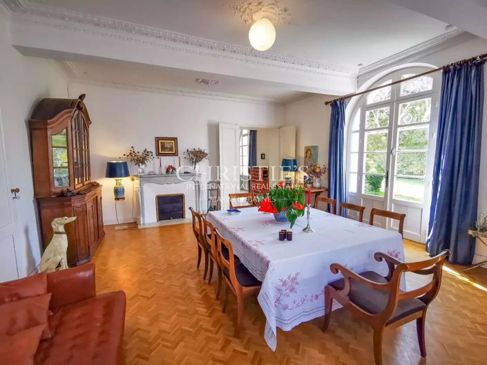 Image No.8-4 Bed House for sale