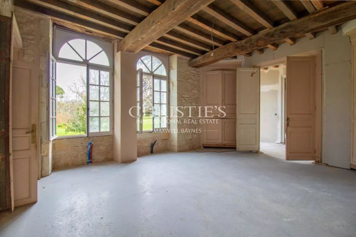 Image No.10-5 Bed House for sale