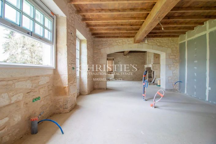 Image No.14-5 Bed House for sale