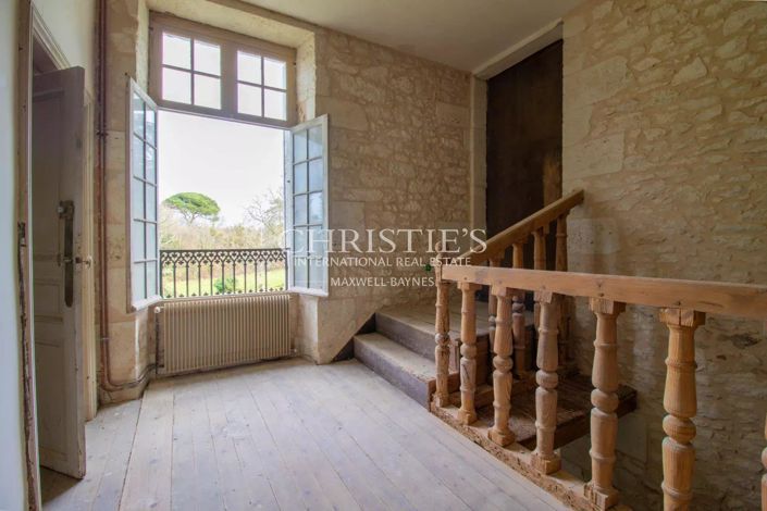 Image No.15-5 Bed House for sale