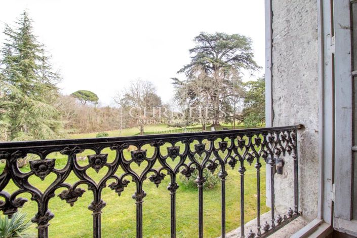 Image No.18-5 Bed House for sale