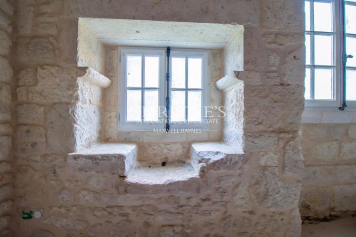 Image No.4-5 Bed House for sale