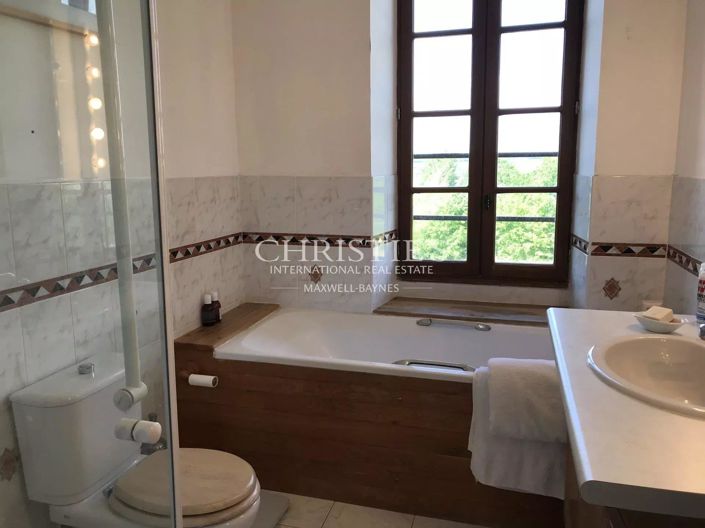 Image No.16-4 Bed House for sale