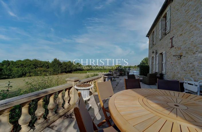 Image No.22-4 Bed House for sale