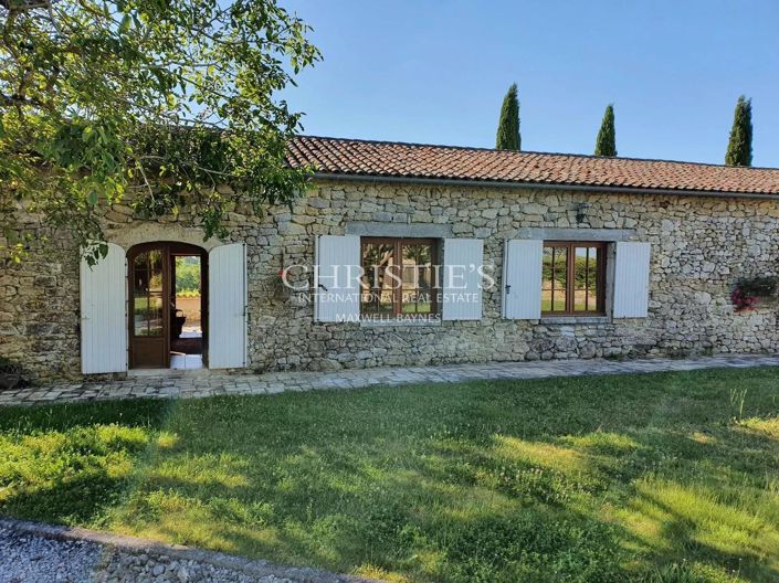 Image No.24-4 Bed House for sale