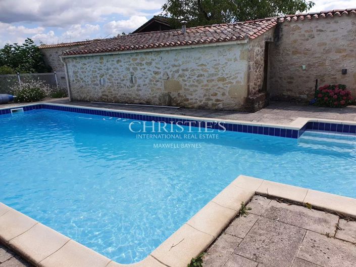 Image No.3-4 Bed House for sale