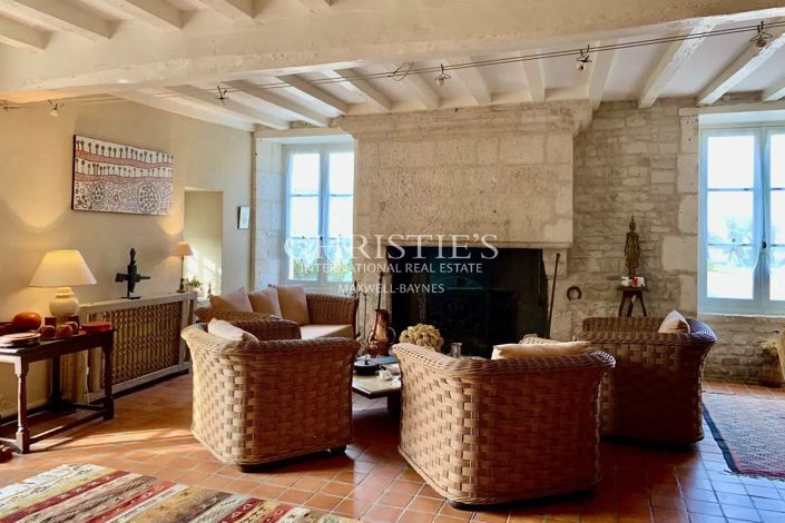 Image No.10-7 Bed House for sale