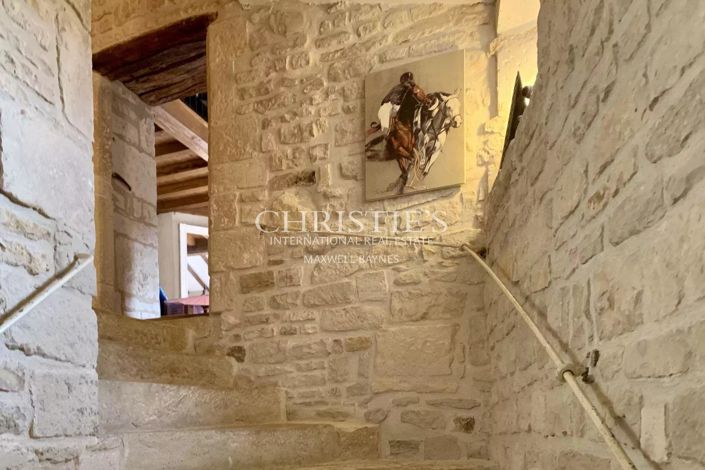 Image No.13-7 Bed House for sale