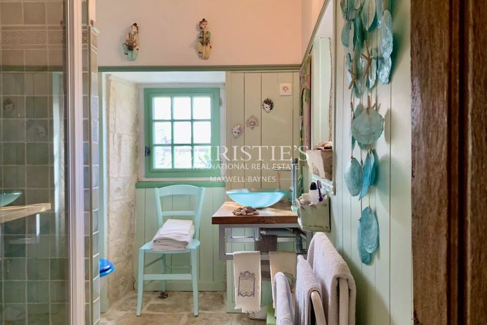 Image No.22-7 Bed House for sale