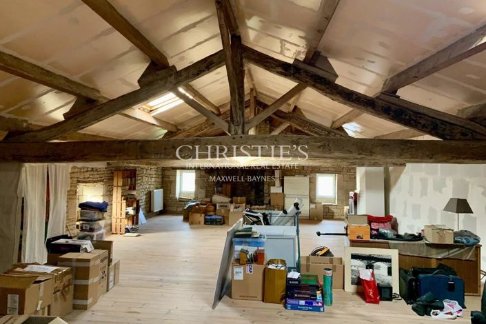 Image No.26-7 Bed House for sale