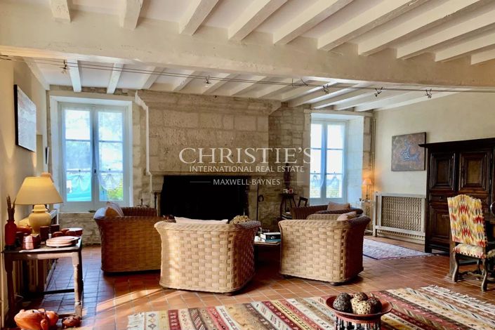 Image No.8-7 Bed House for sale