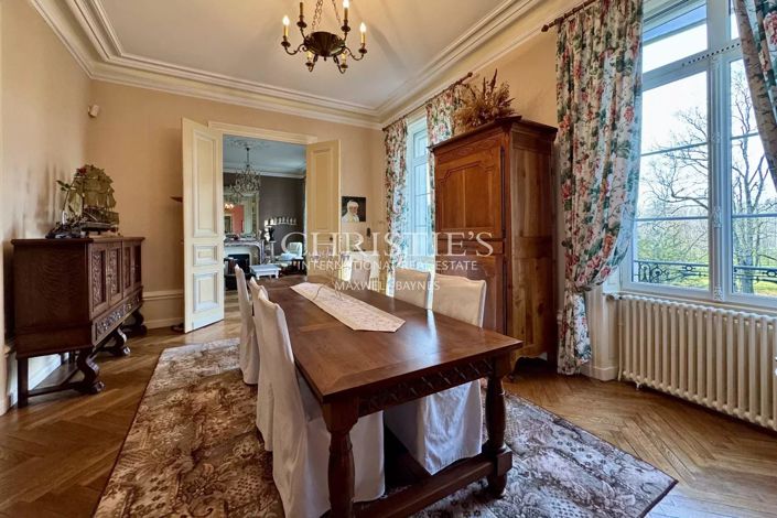 Image No.8-14 Bed House for sale