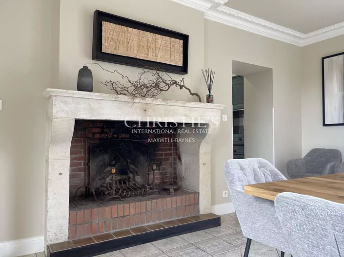 Image No.25-6 Bed House for sale