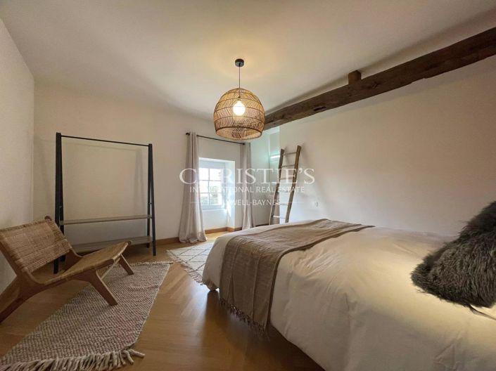 Image No.31-6 Bed House for sale