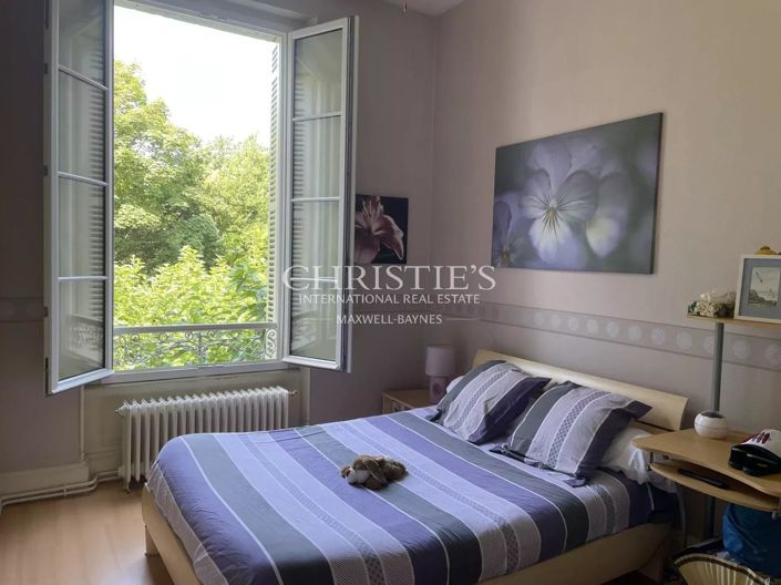 Image No.35-9 Bed House for sale