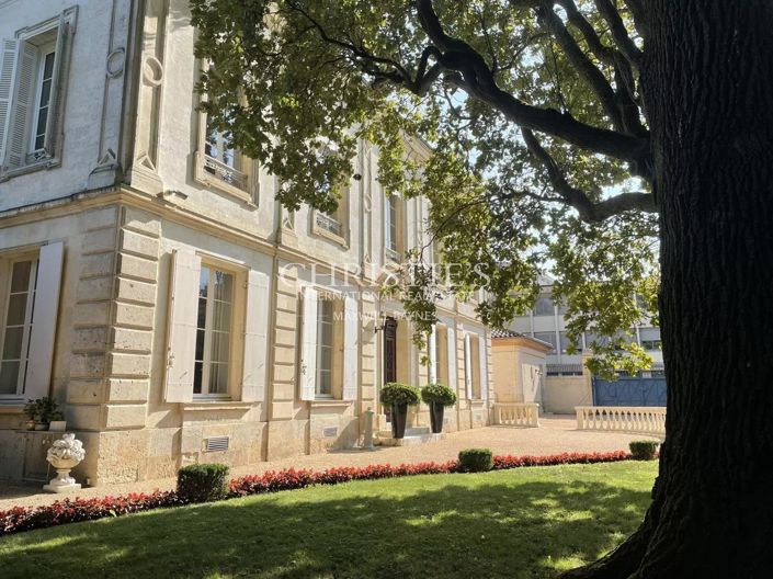 Image No.5-9 Bed House for sale