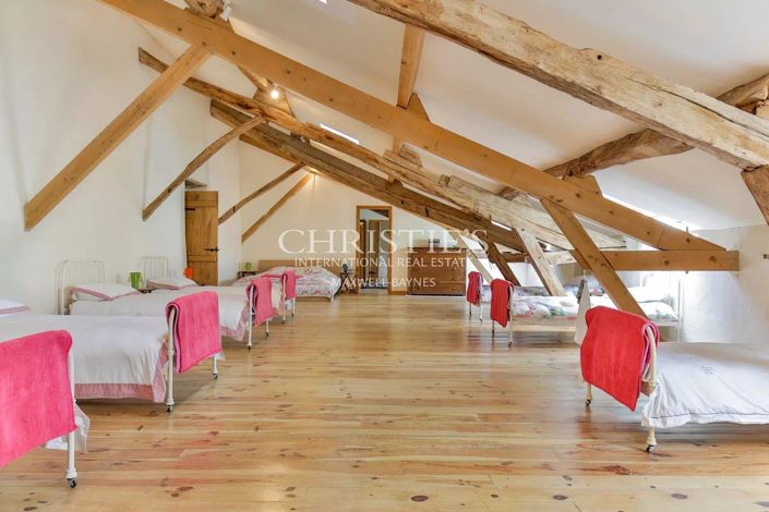 Image No.15-13 Bed House for sale