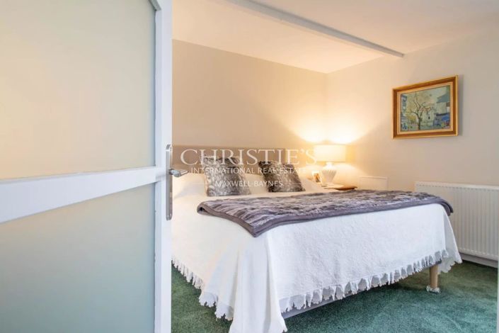 Image No.15-3 Bed House for sale