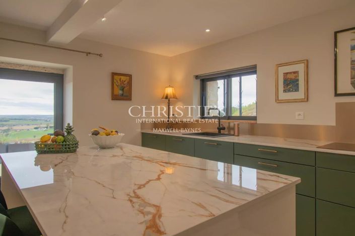 Image No.7-3 Bed House for sale