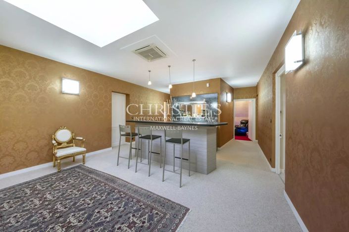 Image No.28-11 Bed House for sale